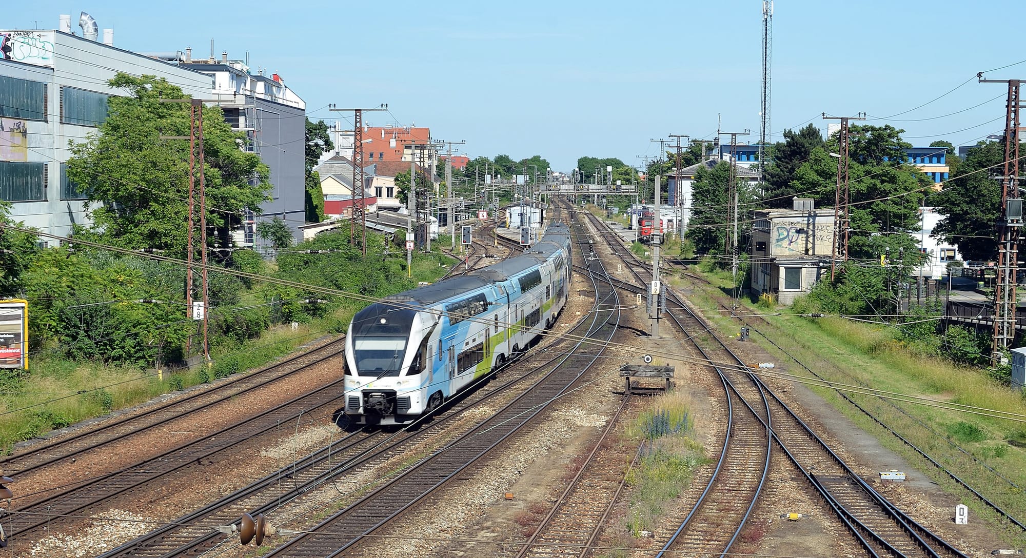 Westbahn weiterhin gesperrt, Südbahn wieder in Betrieb