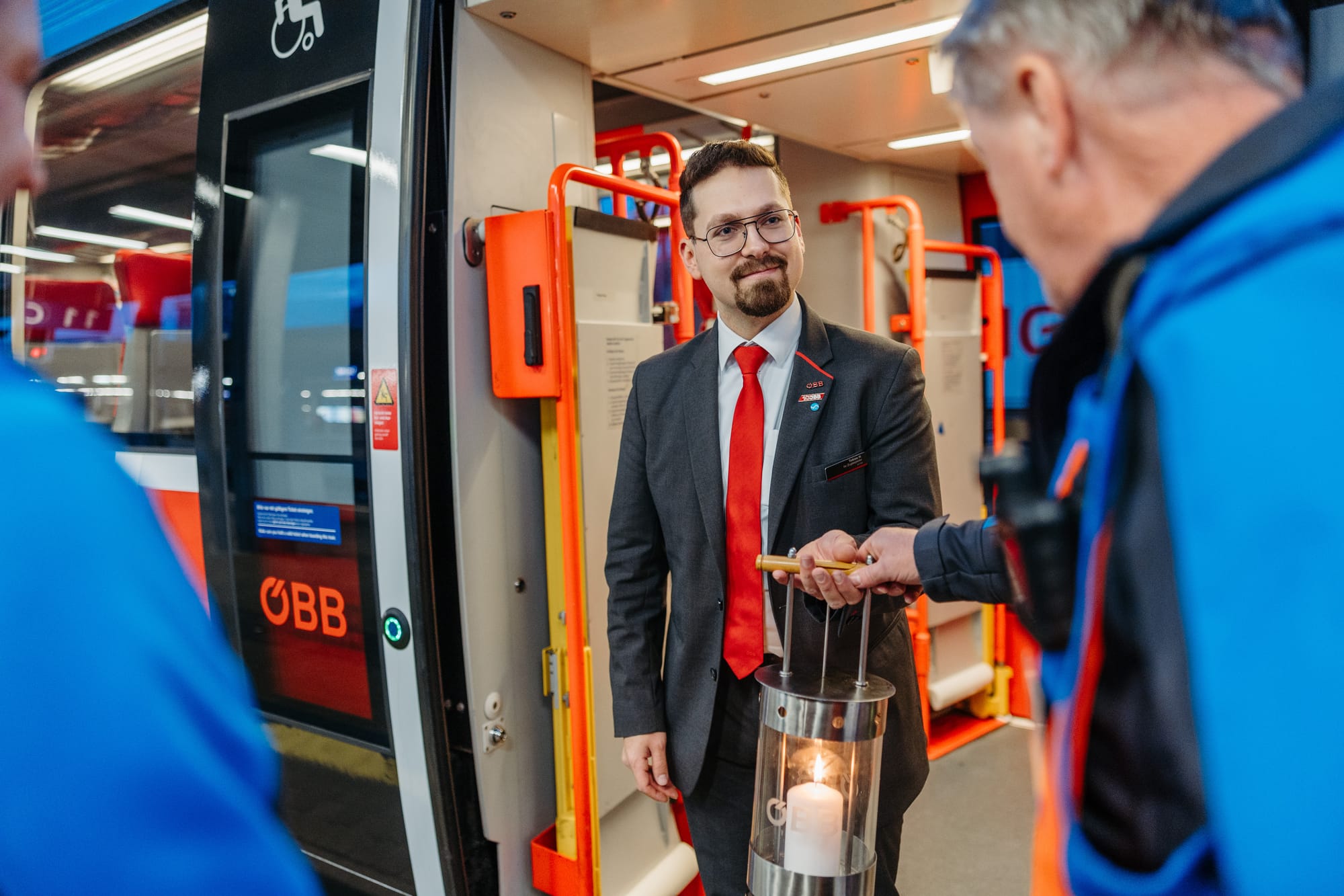 Friedenslicht beginnt seine Reise durch Österreich in Linz